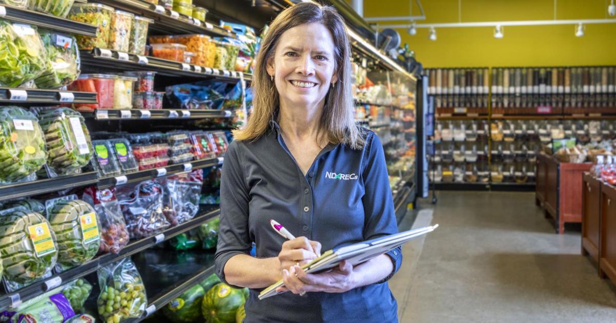 NDAREC employee in supermarket